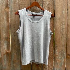 DESIGNERS ORIGINALS Women’s Light Gray Sleeveless Round Neck Knit Top Size XL